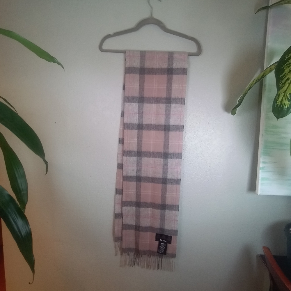 Barbour Cashmere Wool Grey Pink Classic Plaid Preppy Academia Quiet Luxury Scarf